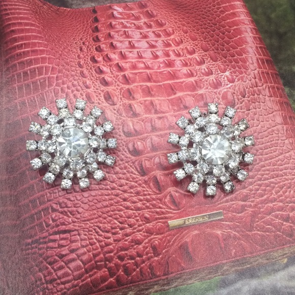 Vintage white rhinestone clips - Picture 2 of 5